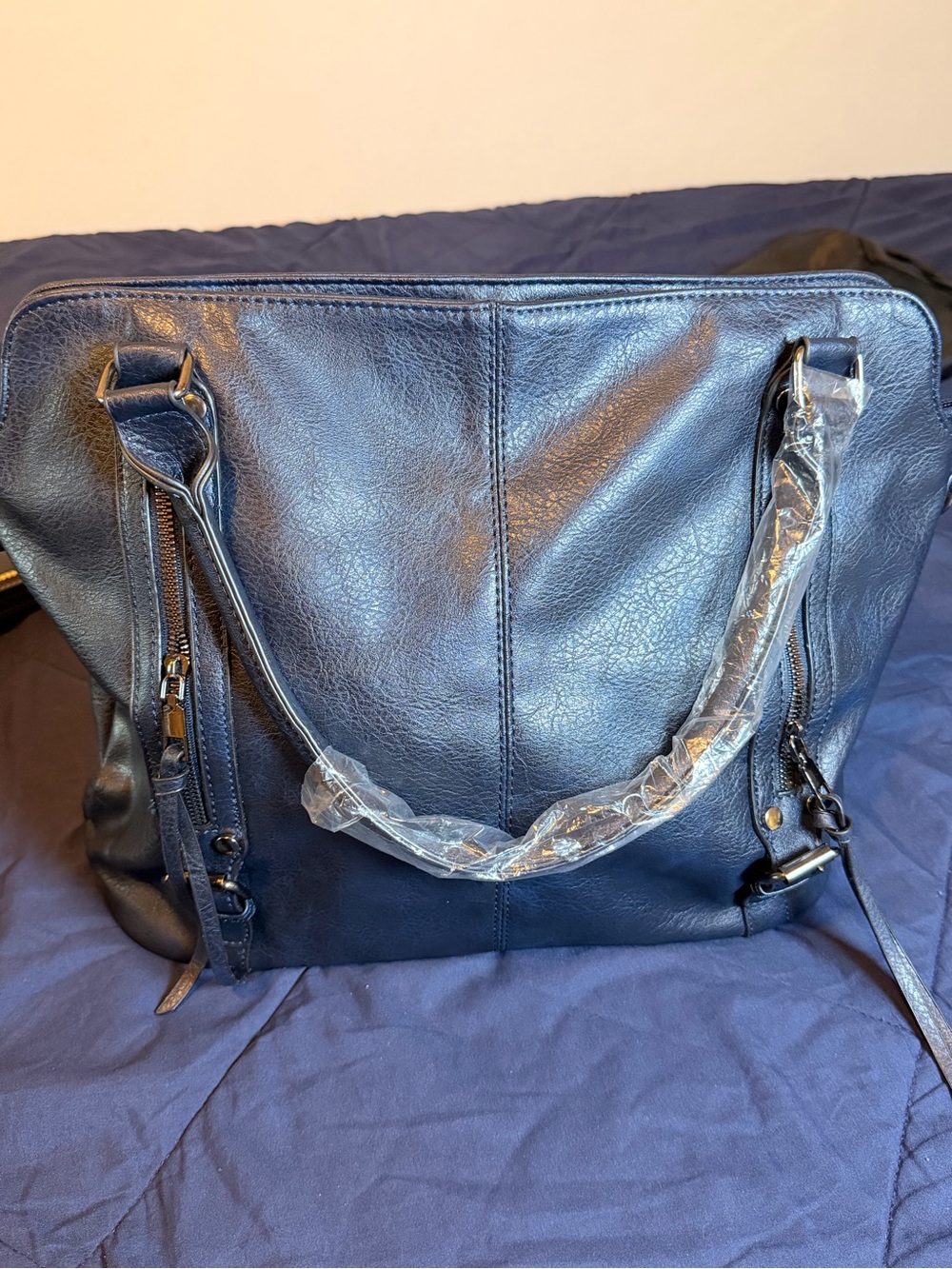 Classic Navy Leather Tote Bag - Versatile Everyday Handbag